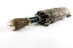 Elegante ombrello con disegno in pizzo e leopardo