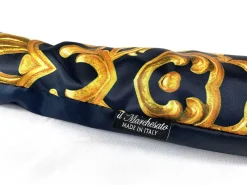 Impugnatura esclusiva con scorpione dorato 24K e abbellito con cristal