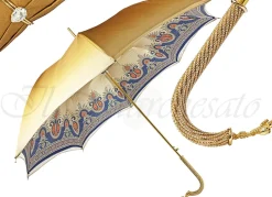 Ombrello dorato in un design Elegante