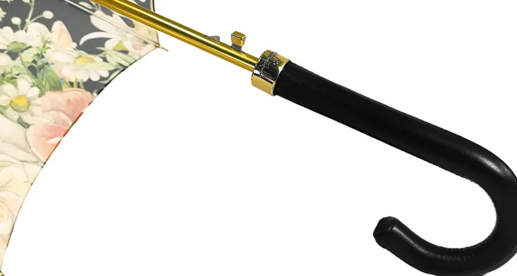 Ombrello sfizioso con ornamenti e corone